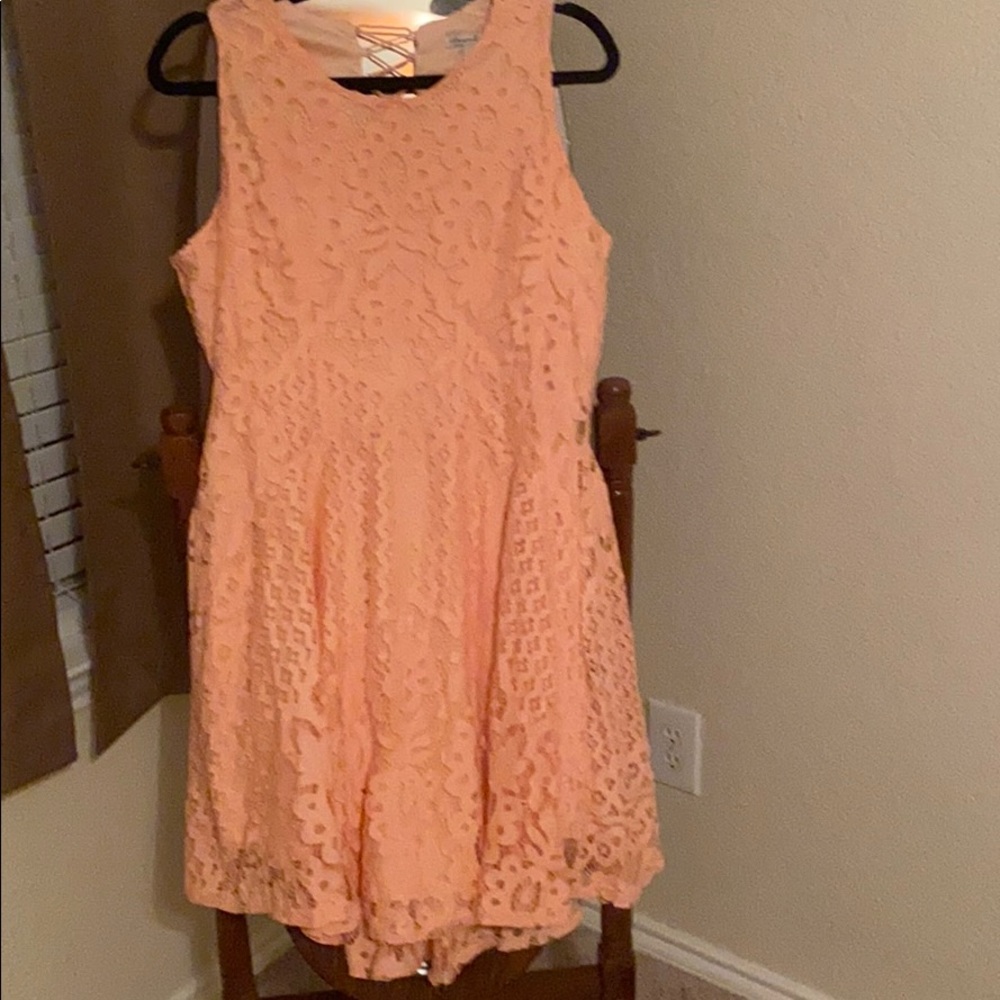 Coral sleeveless lace dress